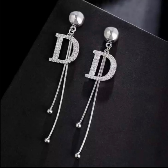 Holiday deal D letter Dangle Earring - Long Threader Earrings - Threader - Picture 3 of 5